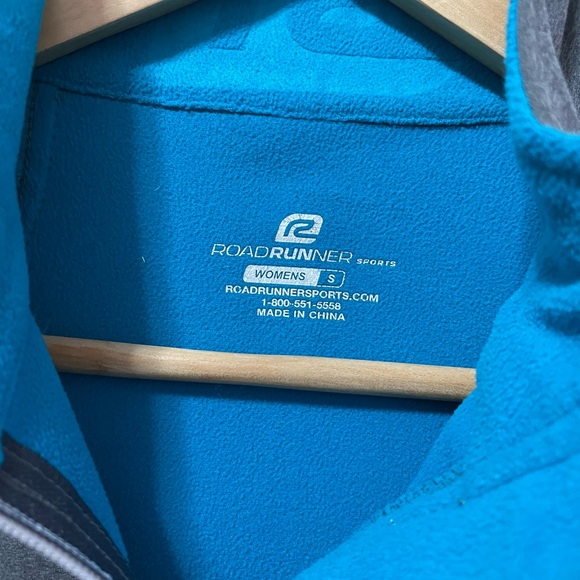 Soft Shell Jacket - Picture 4 of 5